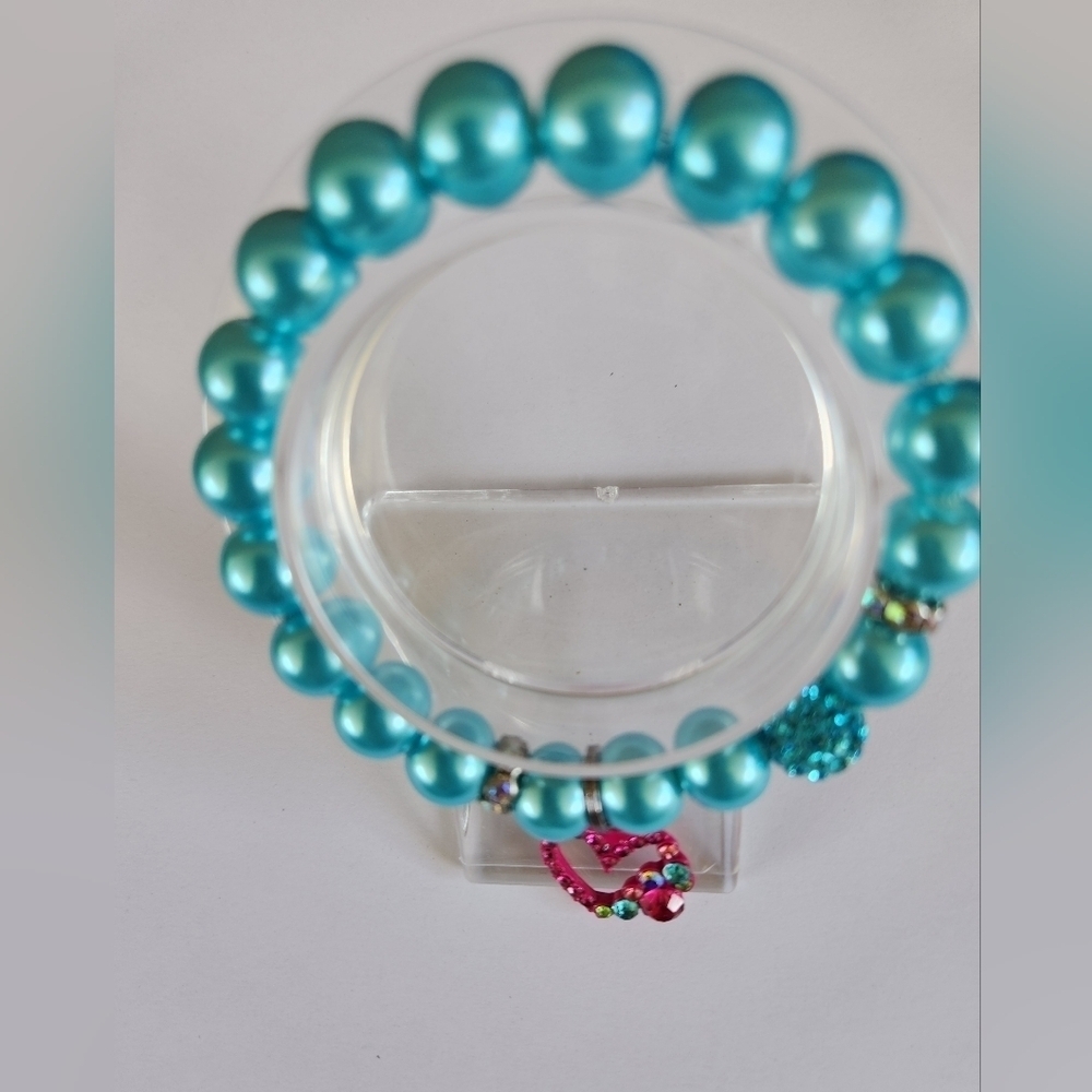 Hand Crafted Stretch Pearl Charm Bracelet Beaded Turquoise Rose Heart - Picture 2 of 7